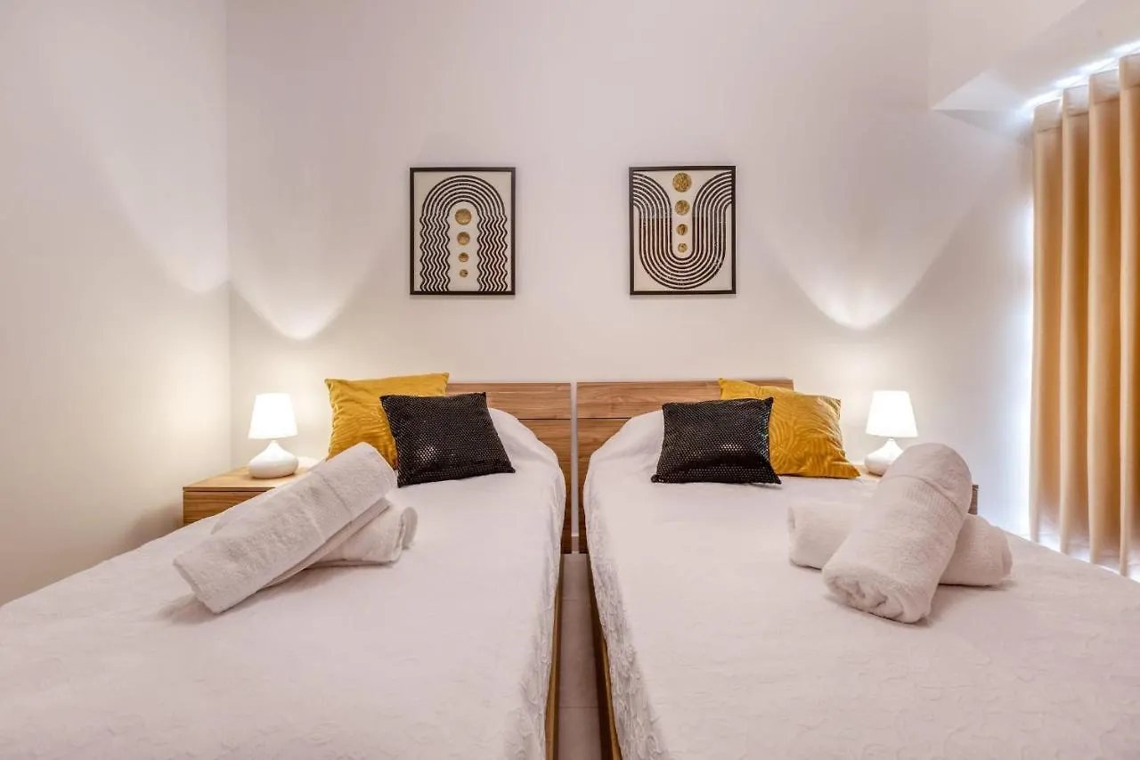 Pool Apartment-Hosted By Sweetstay Is-Swieqi 0*,  Malta
