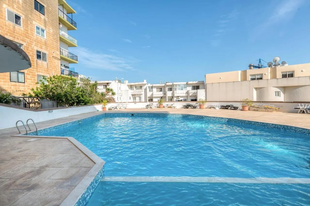 Pool Apartment-Hosted By Sweetstay Is-Swieqi 0*,  Malta