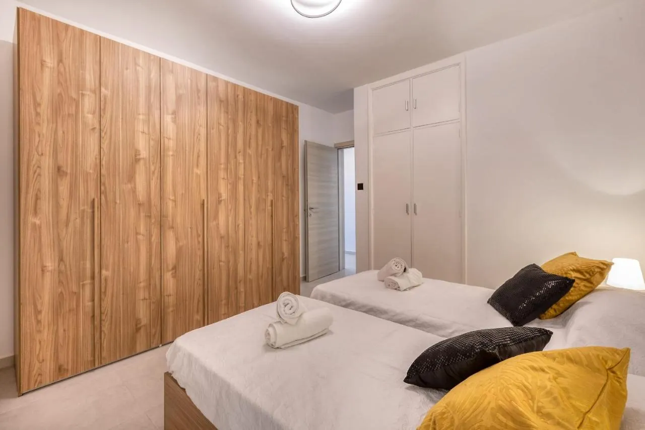 Pool Apartment-Hosted By Sweetstay Is-Swieqi